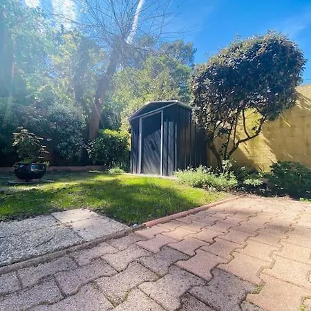 Будинок відпочинку Maison Avec Jardin *